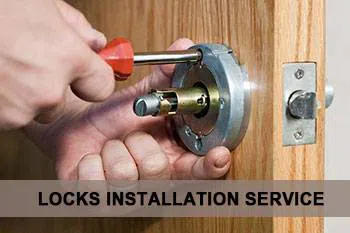Capitol Locksmith Service Woonsocket, RI 401-249-9273 Capitol Locksmith Service Woonsocket, RI 401-249-9273 - lock-insta-sid-68-4mod